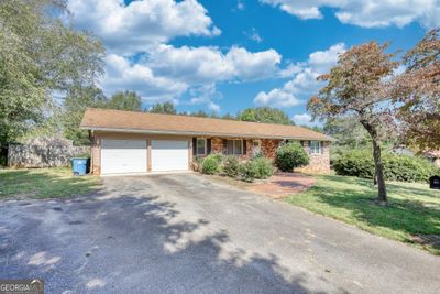 330 Conyers Road, House other with 3 bedrooms, 3 bathrooms and null parking in Mcdonough GA | Image 3