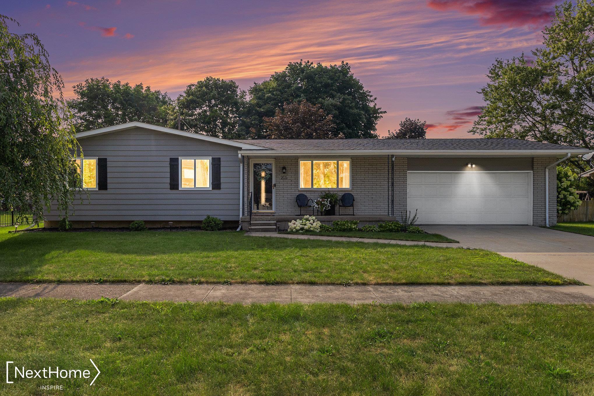 Cedarwood Dr, Flushing, MI 48433