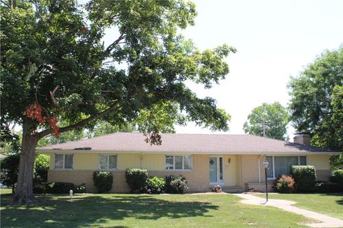 805 N Will St, Shelbyville, IL, 62565-1165 | Card Image