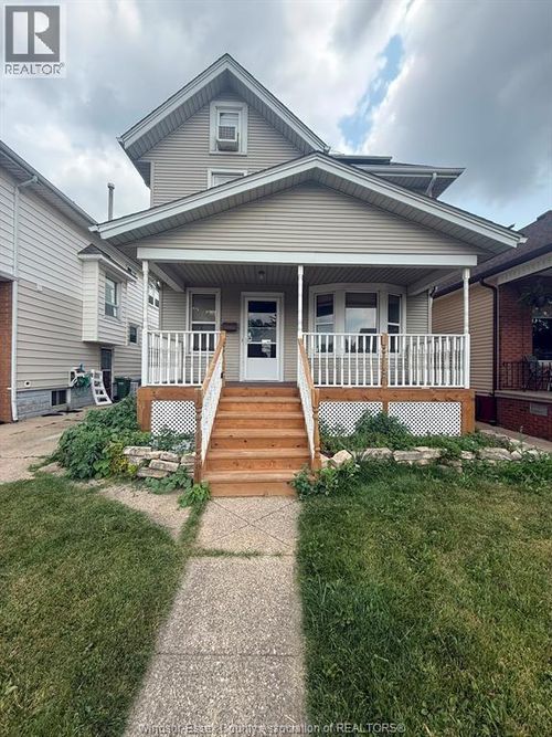 1058 Moy Ave, Windsor, ON, N9A2P3 | Card Image