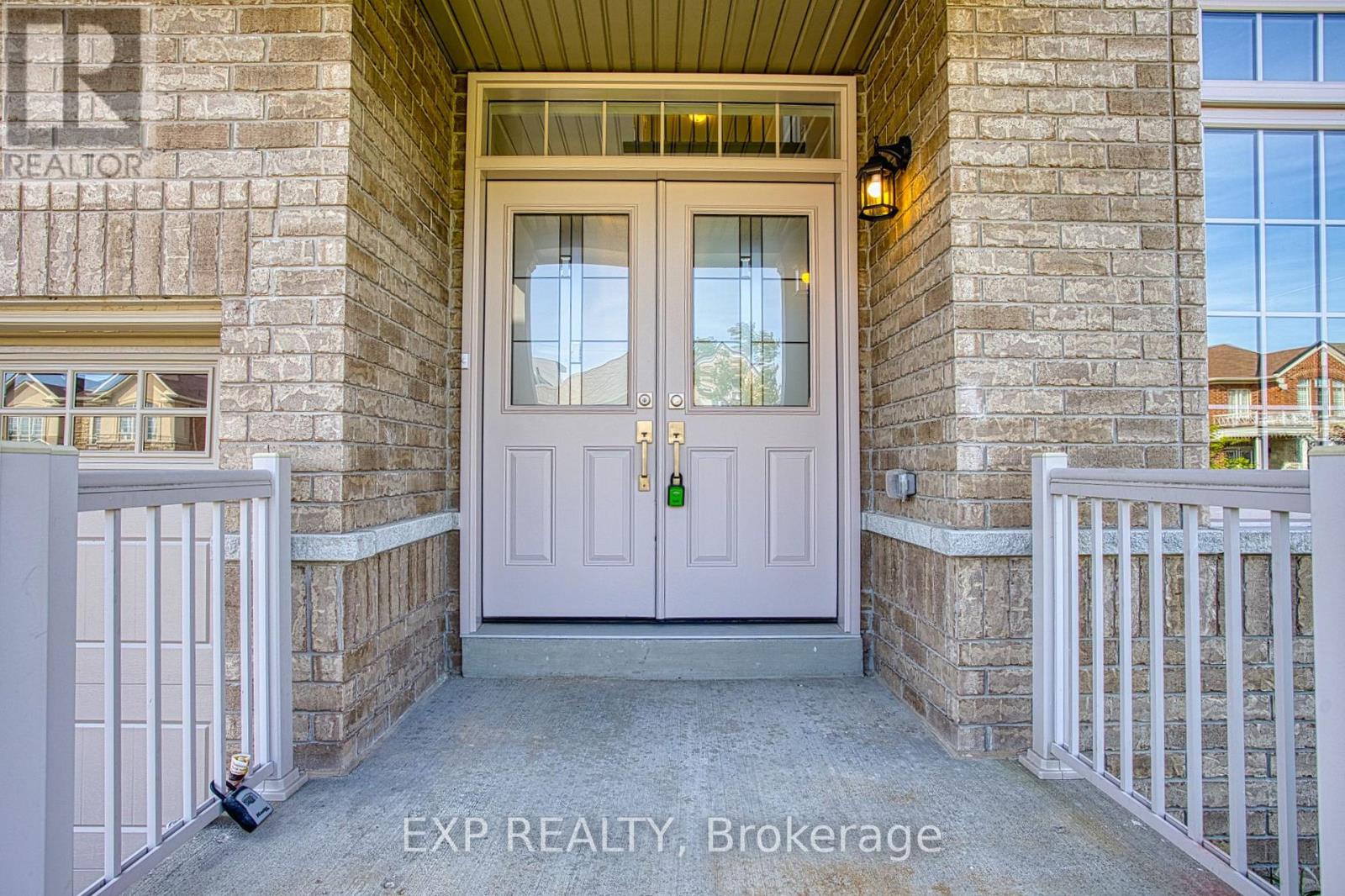 Residential in Hamilton (Waterdown) 3