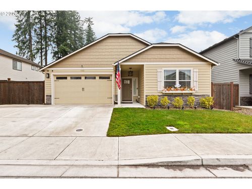 760 S 52nd St, Springfield, OR, 97478-7772 | Card Image
