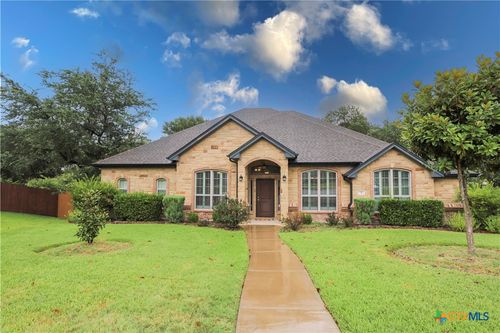 5 Connor Dr, Belton, TX, 76513-6887 | Card Image