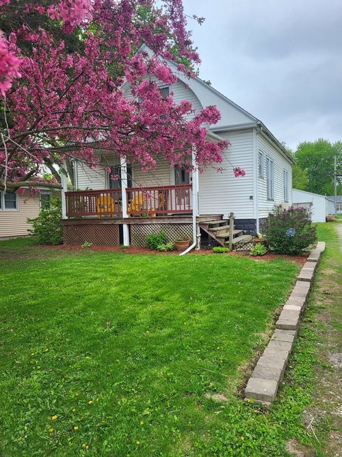 506 1st Ave, MENDOTA, IL, 61342-2338 | Card Image