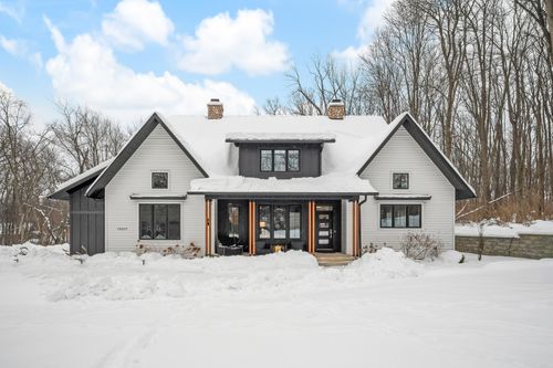 70037 Winding Pines Pkwy, Niles, MI, 49120-6107 | Card Image