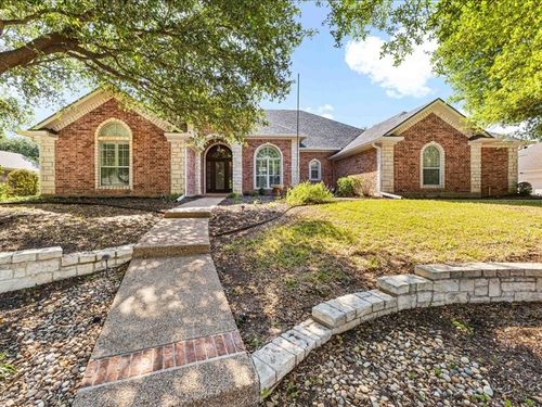 113 Winding Creek Ln, McGregor, TX, 76657-3820 | Card Image