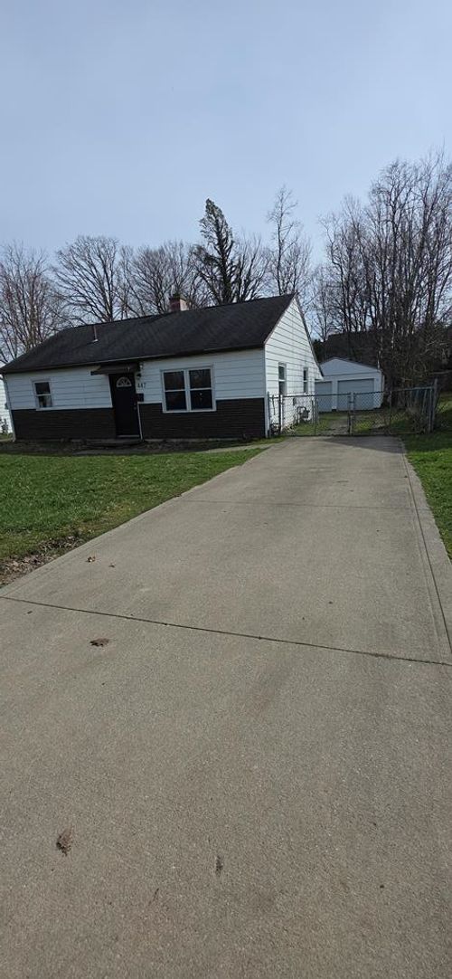447 Spayer Ln, Mansfield, OH, 44903-1537 | Card Image
