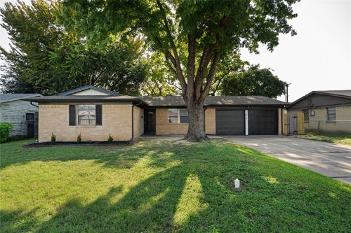 4927 Eastgate Cir, Dallas, TX, 75216-7430 | Card Image