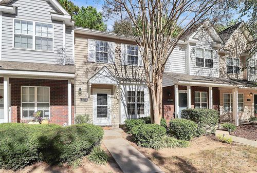 10219 Reindeer Way Ln, Charlotte, NC, 28216-0712 | Card Image