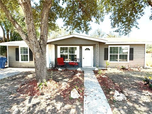 204 W San Saba St, Falfurrias, TX, 78355-3732 | Card Image