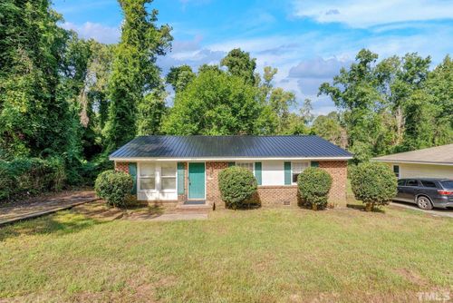 2904 Sylvester St, Raleigh, NC, 27610-5746 | Card Image