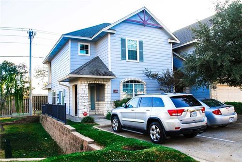 1345 Canyon Creek Cir, College Station, TX, 77840-6217 | Card Image