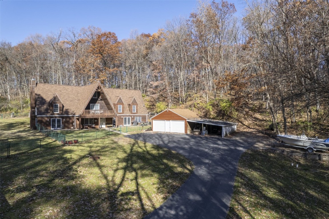 Sandy Beach Rd, Solon, IA 52333