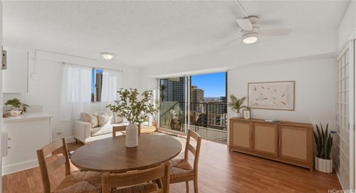 apt-2001-2440 Kuhio Ave, Honolulu, HI, 96815-3353 | Card Image