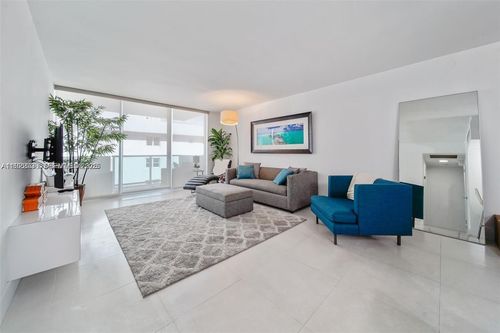 apt-1520-1200 West Ave, Miami Beach, FL, 33139-4325 | Card Image