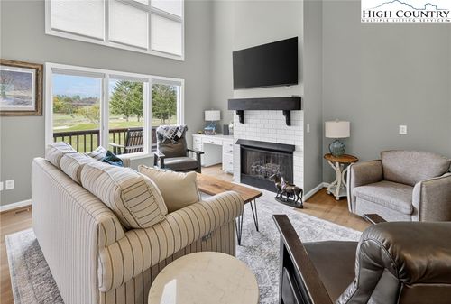 d-2-233 Lakeview Pl, Jefferson, NC, 28640-9484 | Card Image