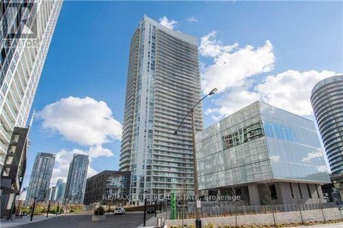 907-75 Queens Wharf Road, Toronto (Waterfront Communities), ON, M5V0J8 | Card Image