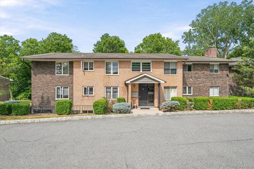 102-9 Barnett Dr, Monroe, NY, 10950-3928 | Card Image