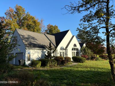 375 Mill Road, House other with 4 bedrooms, 2 bathrooms and null parking in Selinsgrove PA | Image 1