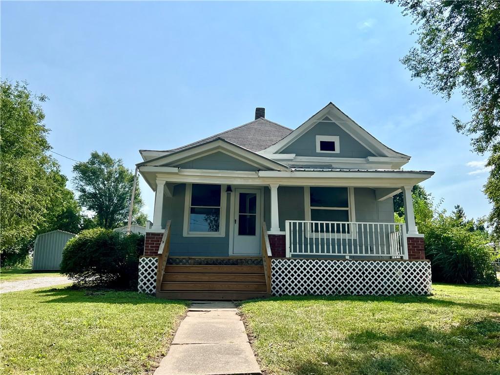 Institute St, Richmond, MO 64085