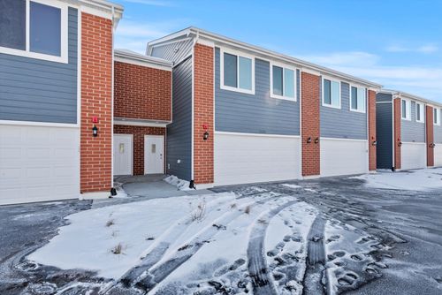 1124-1124 Gillespie Ln, Yorkville, IL, 60560-6701 | Card Image