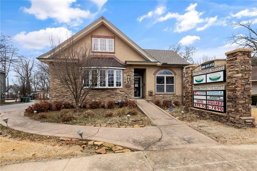 1-411 W Poplar St, Rogers, AR, 72756-4560 | Card Image