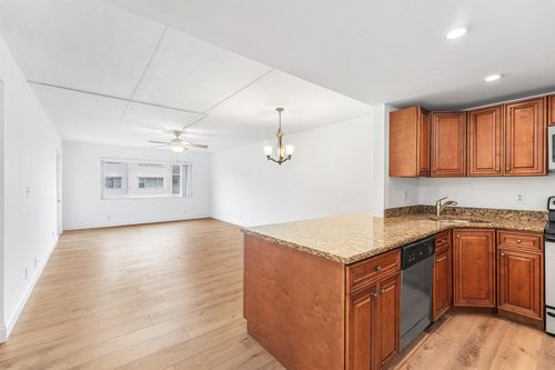 apt-c17-4500 N Flagler Dr, West Palm Beach, FL, 33407-3865 | Card Image