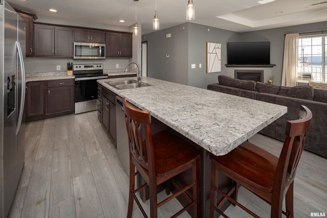 UNIT-201 - 440 E Franklin St, Condo with 2 bedrooms, 2 bathrooms and null parking in Eldridge IA | Image 11