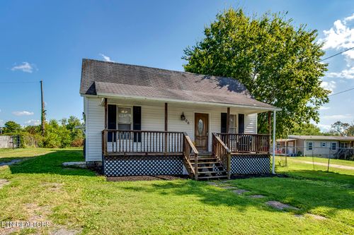 706 N Chamberlain Ave, Rockwood, TN, 37854-3252 | Card Image