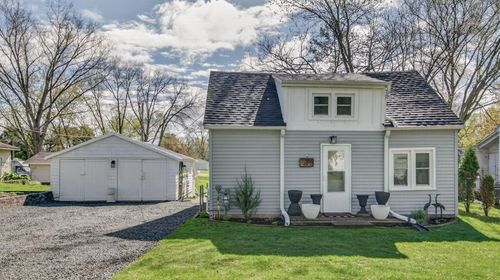 314 14th St Ne, Menomonie, WI, 54751-2037 | Card Image