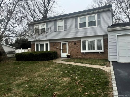 74 Wedgewood Dr, Coram, NY, 11727-1210 | Card Image