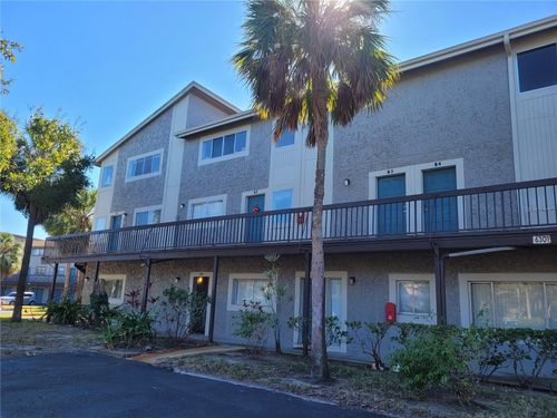 1b1-6301 Newtown Circle, TAMPA, FL, 33615 | Card Image