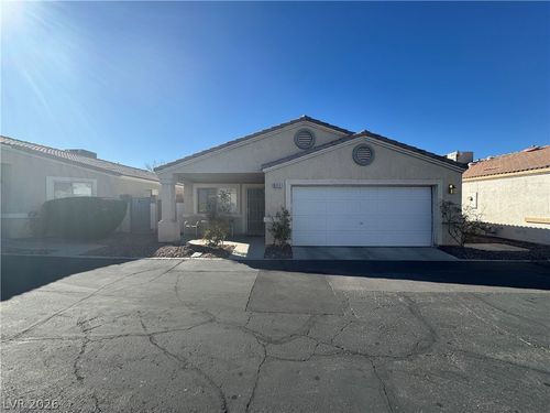 5111 Mascaro Dr, Las Vegas, NV, 89122-8112 | Card Image