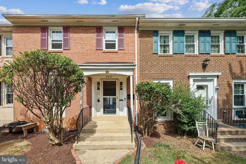 8227 Mcclelland Pl, Alexandria, VA, 22309-1832 | Card Image
