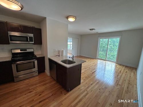 303-965 Hope St, Stamford, CT, 06907-2228 | Card Image
