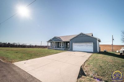 105 Sunset Ln, House other with 4 bedrooms, 3 bathrooms and null parking in Maple Hill KS | Image 2