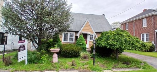 135 S Market St, Elysburg, PA, 17824-9757 | Card Image