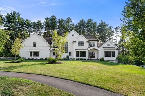 12 Ariana Ln, Norfolk, MA, 02056-4202 | Card Image
