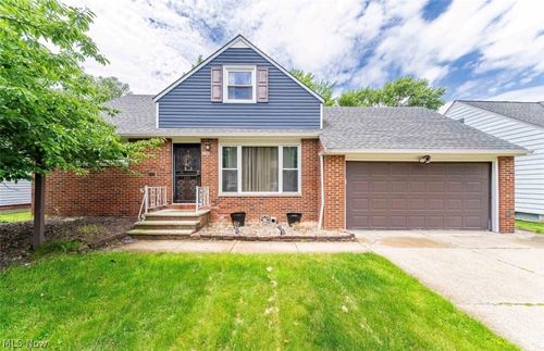 1866 Braeburn Park Dr, Euclid, OH, 44117-1804 | Card Image