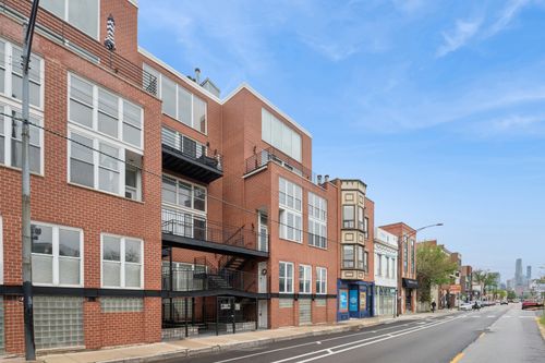 g-1705 Clybourn Ave, Chicago, IL, 60614-5594 | Card Image
