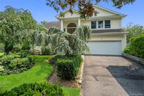 10 Osborne Ln, Greenvale, NY, 11548-1141 | Card Image
