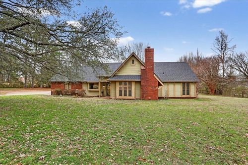 11412 Sycamore Farms Rd, Collierville, TN, 38017-9378 | Card Image