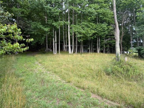 1501 Woods Gap Rd Se, Floyd, VA, 24091-4107 | Card Image