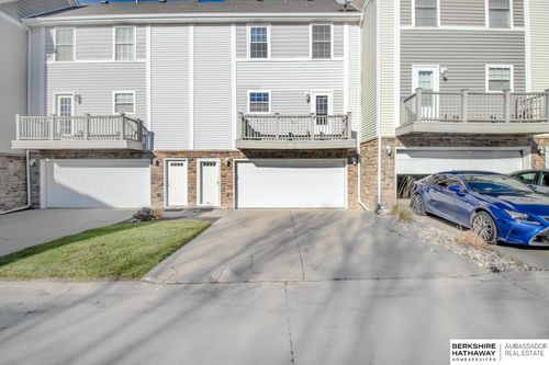 16708 Crown Point Plz, Omaha, NE, 68116-3732 | Card Image