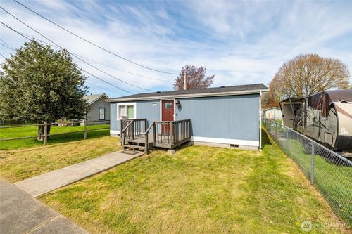 212 Gibson St, Sedro Woolley, WA, 98284-1002 | Card Image