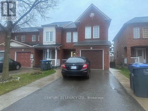 82 Monaco Crt, Brampton, ON, L7A1X5 | Card Image