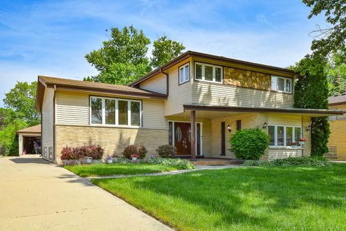 1413 N Burning Bush Ln, Mount Prospect, IL, 60056-1701 | Card Image