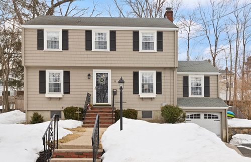 35 Longfellow Rd, Reading, MA, 01867-2110 | Card Image