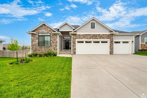 4105 Tyler Ct, Manhattan, KS, 66502-8983 | Card Image