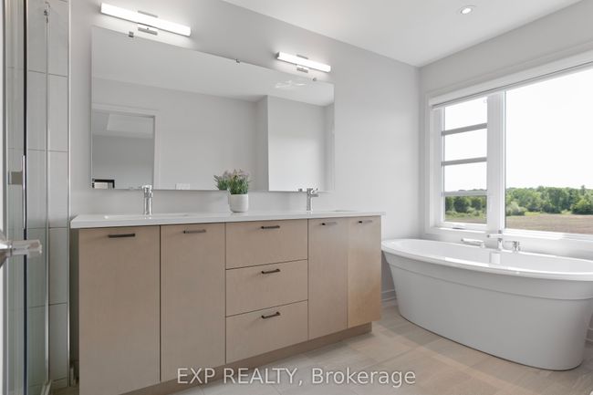 244 Shuttleworth Dr, House attached with 3 bedrooms, 3 bathrooms and 1 parking in Gloucester ON | Image 31